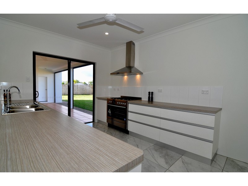 3 Wren Close, Mareeba QLD 4880