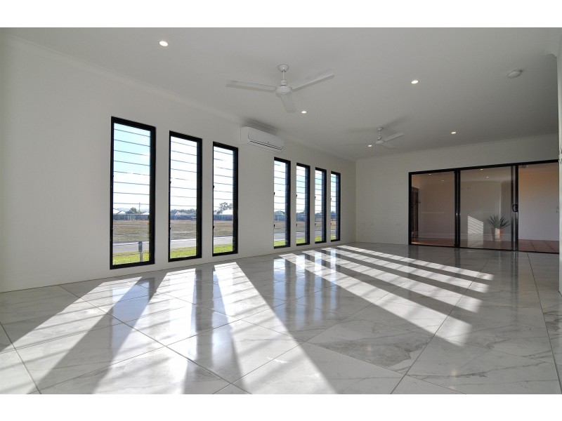 3 Wren Close, Mareeba QLD 4880