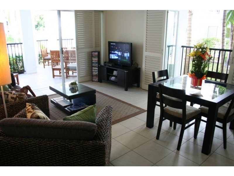 123 Williams Esplanade, Palm Cove QLD 4879