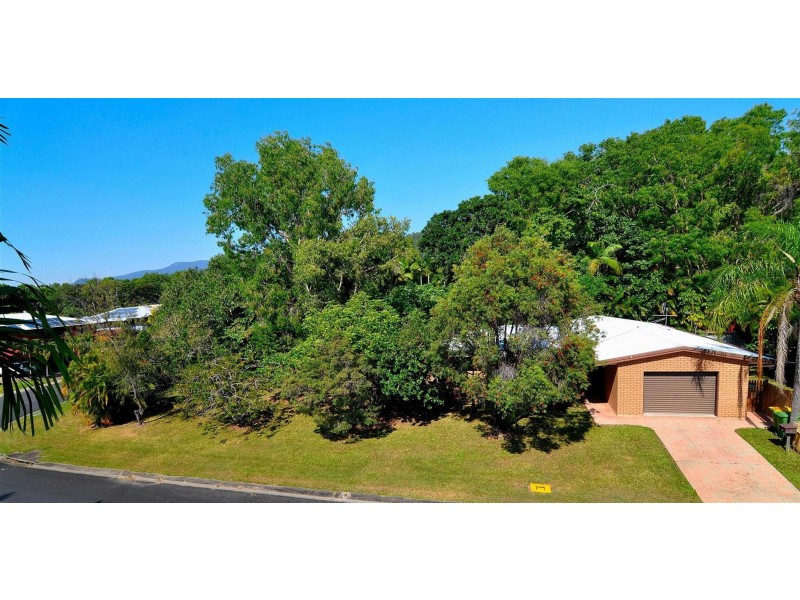 35 Beaver Street, Clifton Beach QLD 4879