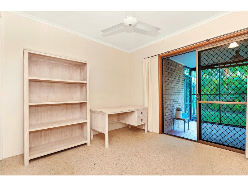 35 Beaver Street, Clifton Beach QLD 4879