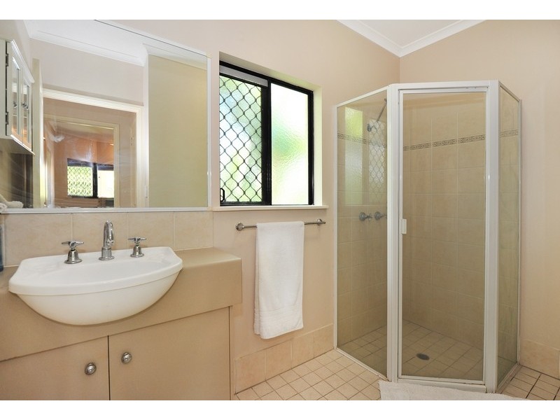 13/65 Cedar Road, Palm Cove QLD 4879