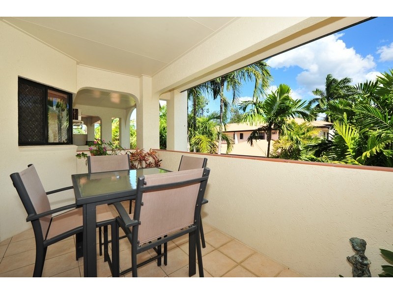 13/65 Cedar Road, Palm Cove QLD 4879