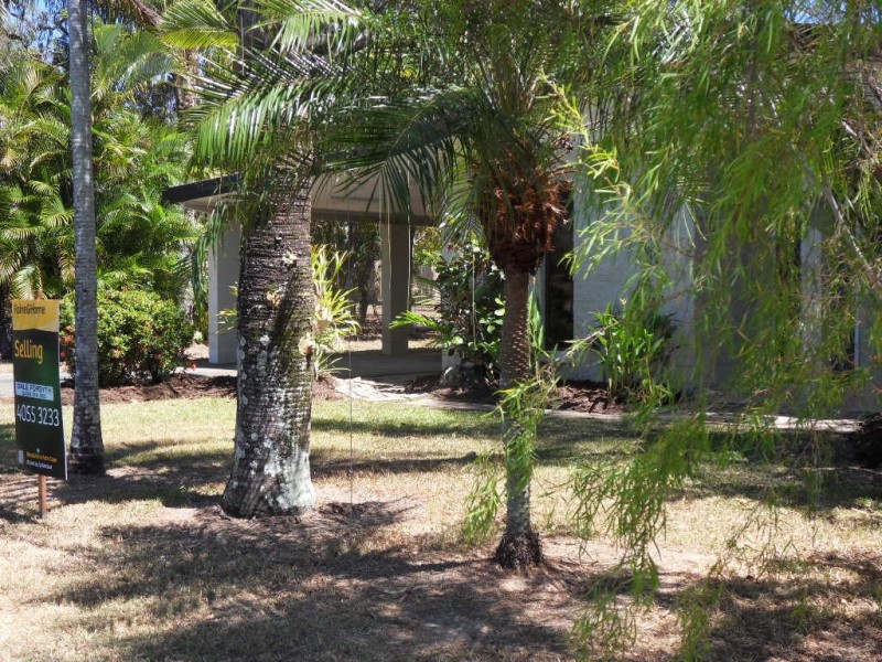 39 Periwinkle Avenue, Trinity Beach QLD 4879