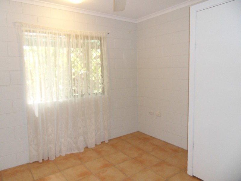 39 Periwinkle Avenue, Trinity Beach QLD 4879