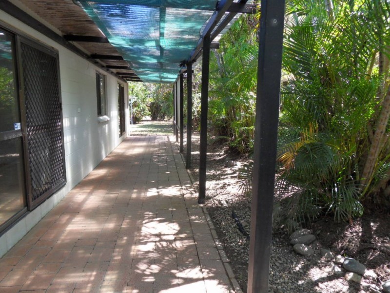 39 Periwinkle Avenue, Trinity Beach QLD 4879