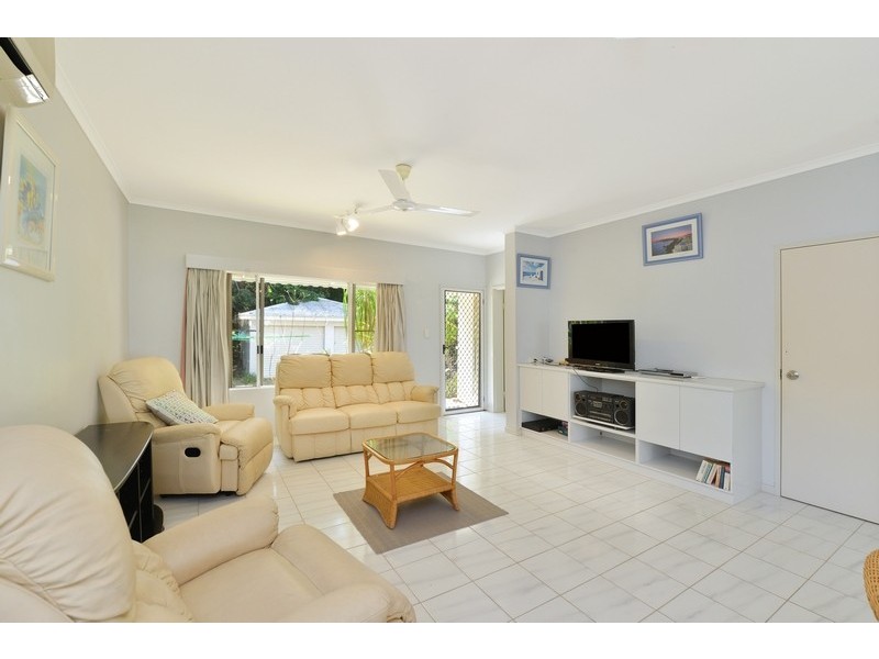 99 Arlington Esp, Clifton Beach QLD 4879