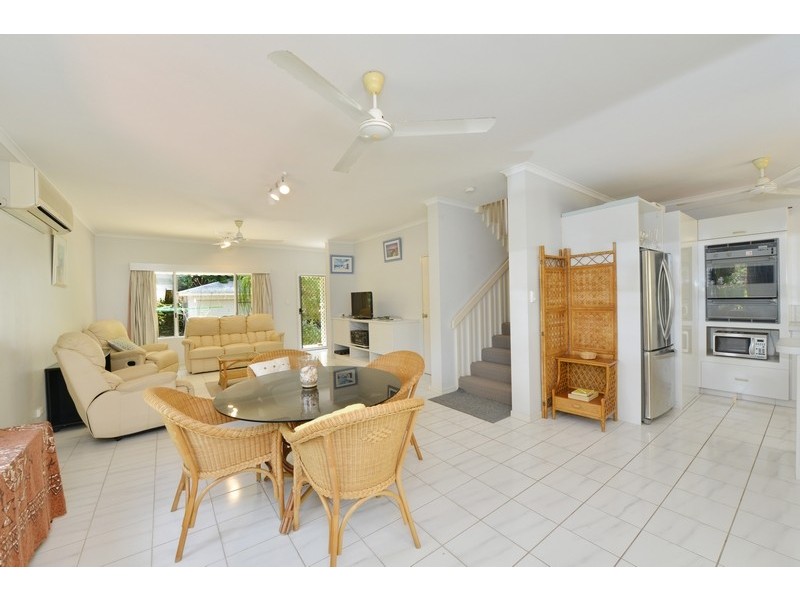 99 Arlington Esp, Clifton Beach QLD 4879