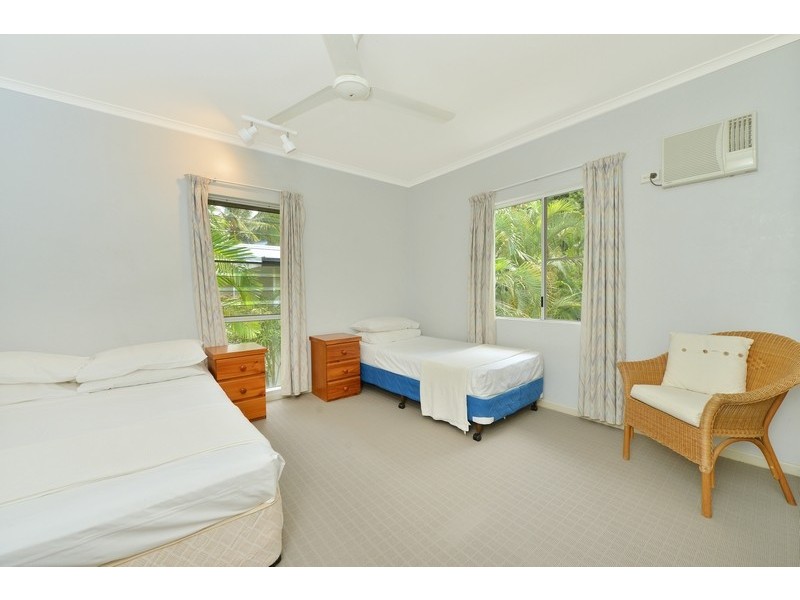 99 Arlington Esp, Clifton Beach QLD 4879