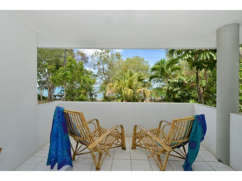 99 Arlington Esp, Clifton Beach QLD 4879