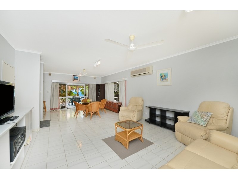 99 Arlington Esp, Clifton Beach QLD 4879