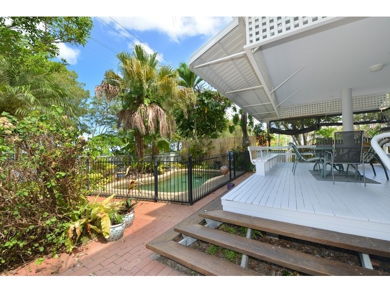 99 Arlington Esp, Clifton Beach QLD 4879