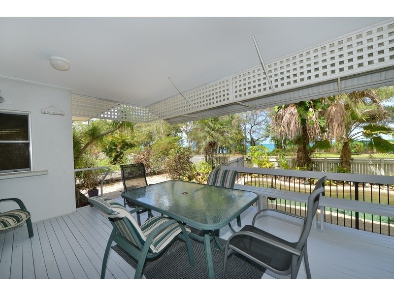 99 Arlington Esp, Clifton Beach QLD 4879