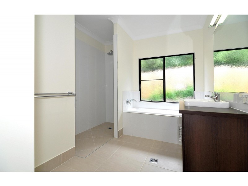 20 Rudder Street, Clifton Beach QLD 4879