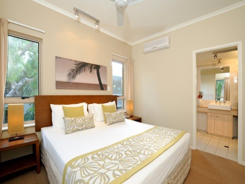 724/47 Williams Esplanade, Palm Cove QLD 4879