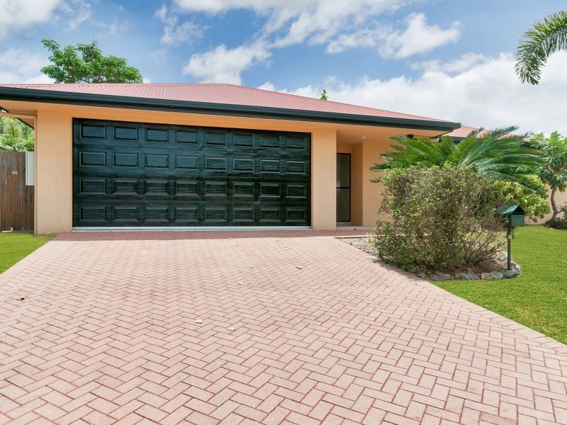 11 Bronte Close, Kewarra Beach QLD 4879