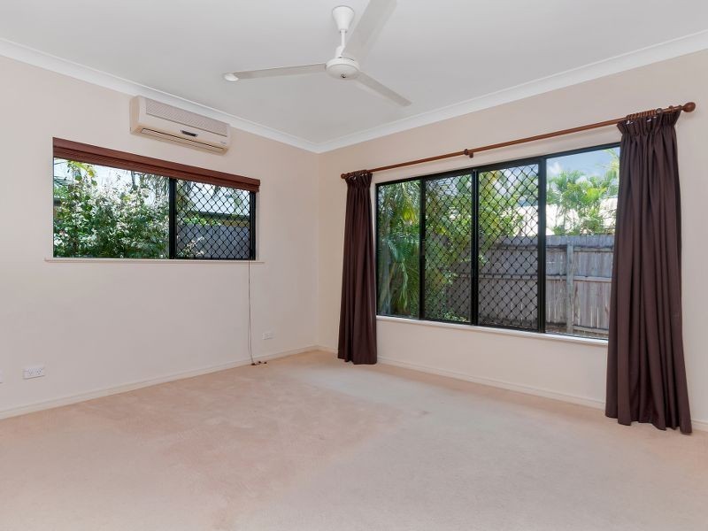 11 Bronte Close, Kewarra Beach QLD 4879