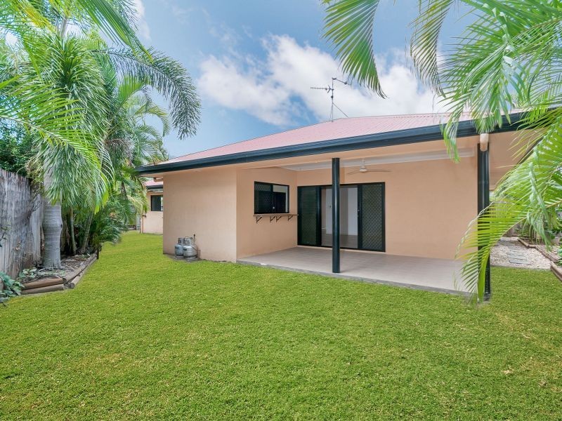 11 Bronte Close, Kewarra Beach QLD 4879