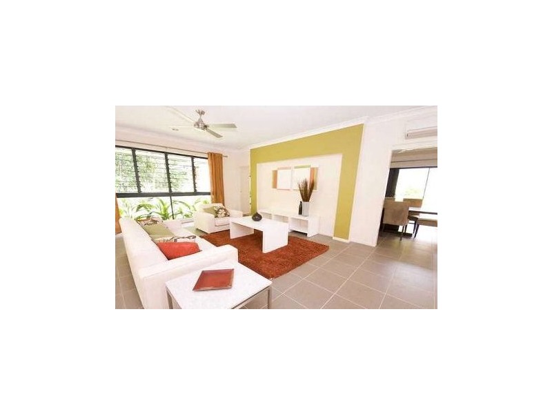3 Muller Street, Palm Cove QLD 4879