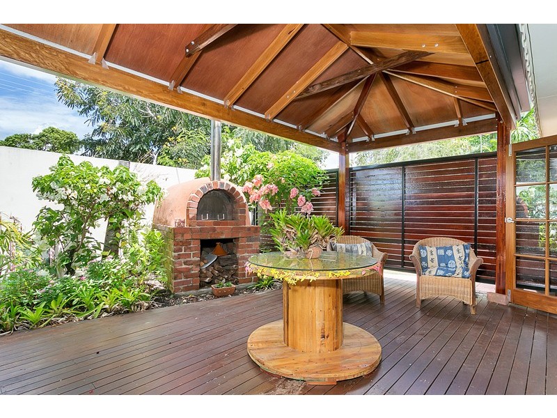 98 Marshall Street, Machans Beach QLD 4878