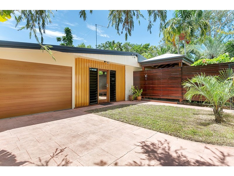 98 Marshall Street, Machans Beach QLD 4878