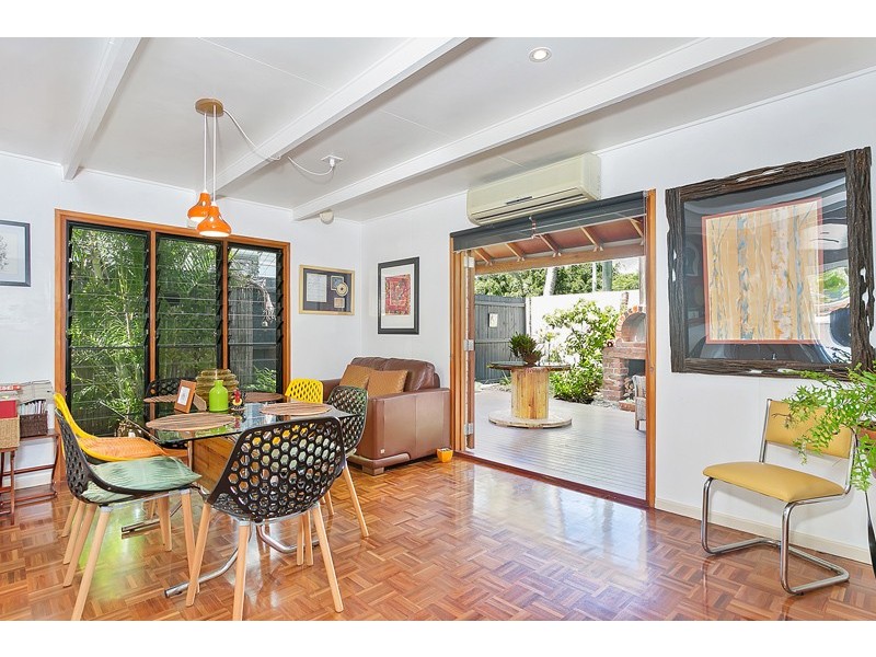 98 Marshall Street, Machans Beach QLD 4878