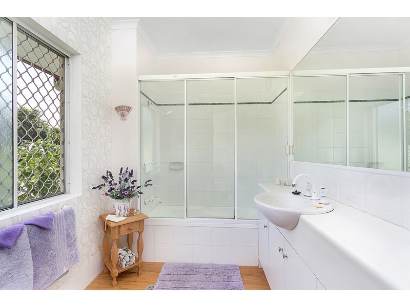 10/1 McGregor St, Mooroobool QLD 4870