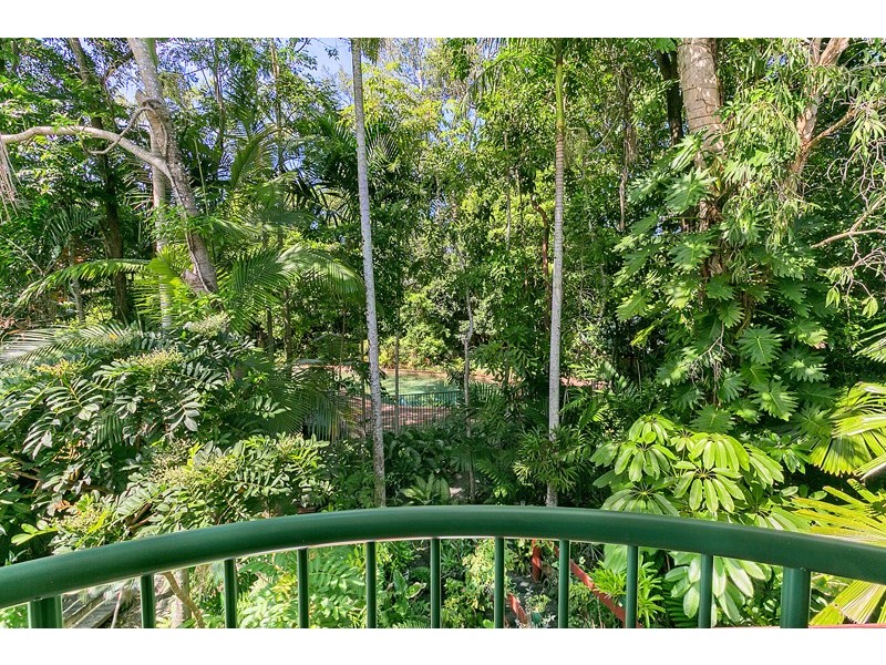 10/1 McGregor St, Mooroobool QLD 4870