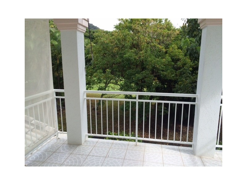 5/70-72 Cedar Rd, Palm Cove QLD 4879