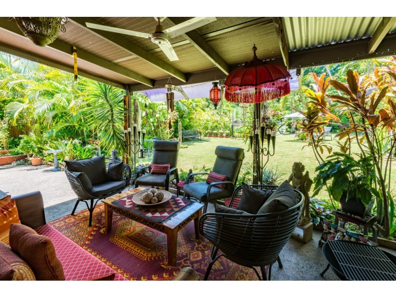 59 Veivers Rd, Palm Cove QLD 4879