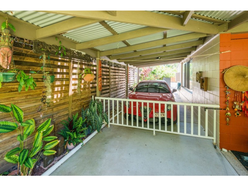 59 Veivers Rd, Palm Cove QLD 4879