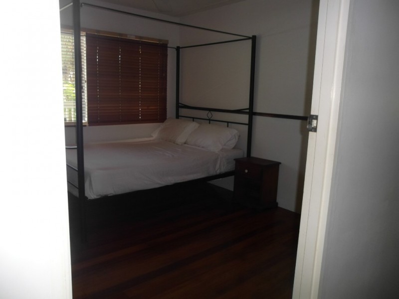 12/5-7 Amphora St, Palm Cove QLD 4879
