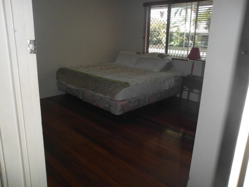 12/5-7 Amphora St, Palm Cove QLD 4879