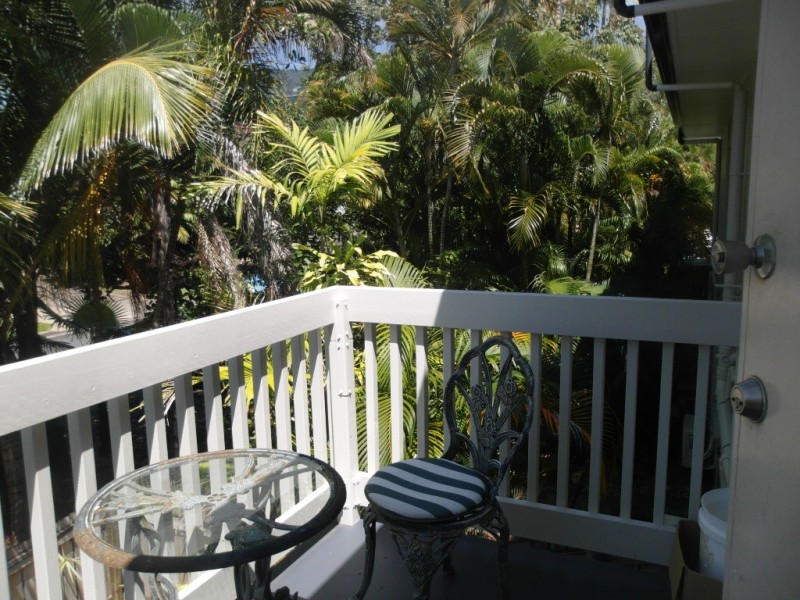 12/5-7 Amphora St, Palm Cove QLD 4879