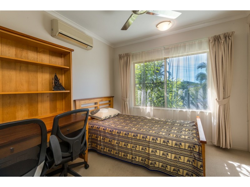 10/71-73 Cedar Road, Palm Cove QLD 4879