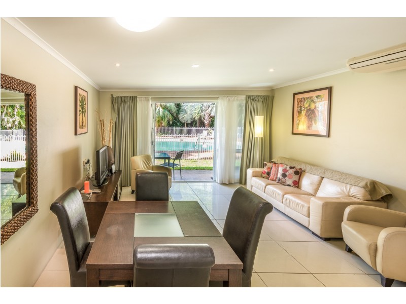 206 Coral Coast Drive, Palm Cove QLD 4879