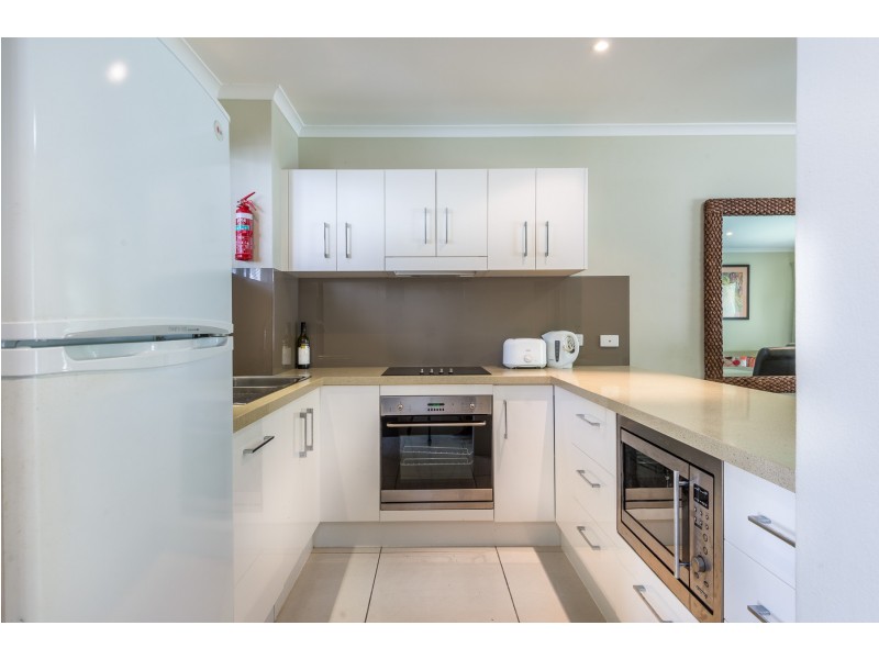 206 Coral Coast Drive, Palm Cove QLD 4879