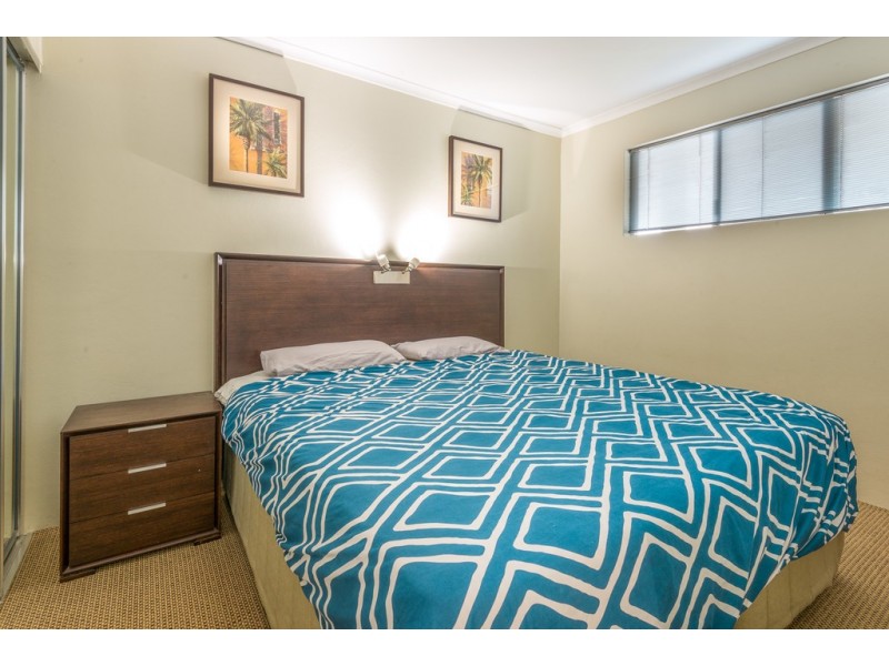 206 Coral Coast Drive, Palm Cove QLD 4879