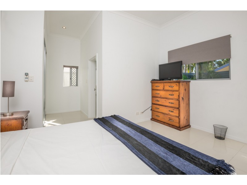 12-14 Lambus St, Palm Cove QLD 4879