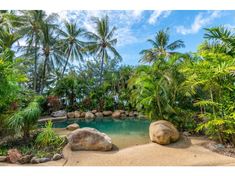 21/85 Williams Esp, Palm Cove QLD 4879
