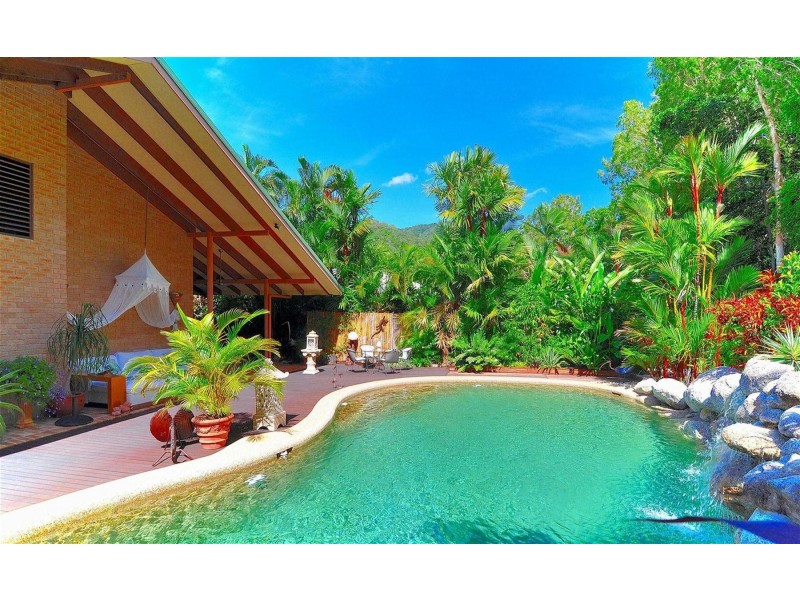 12 Ilse Close, Clifton Beach QLD 4879