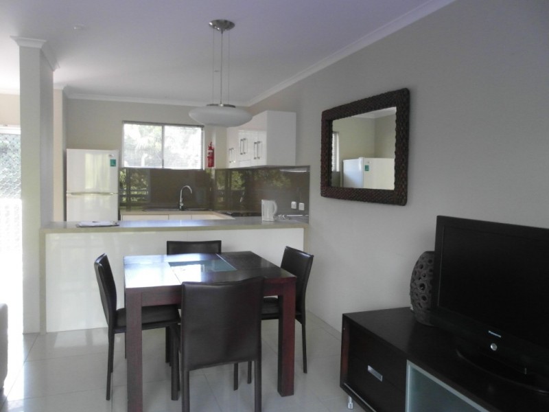 225 Coral Coast Drive, Palm Cove QLD 4879