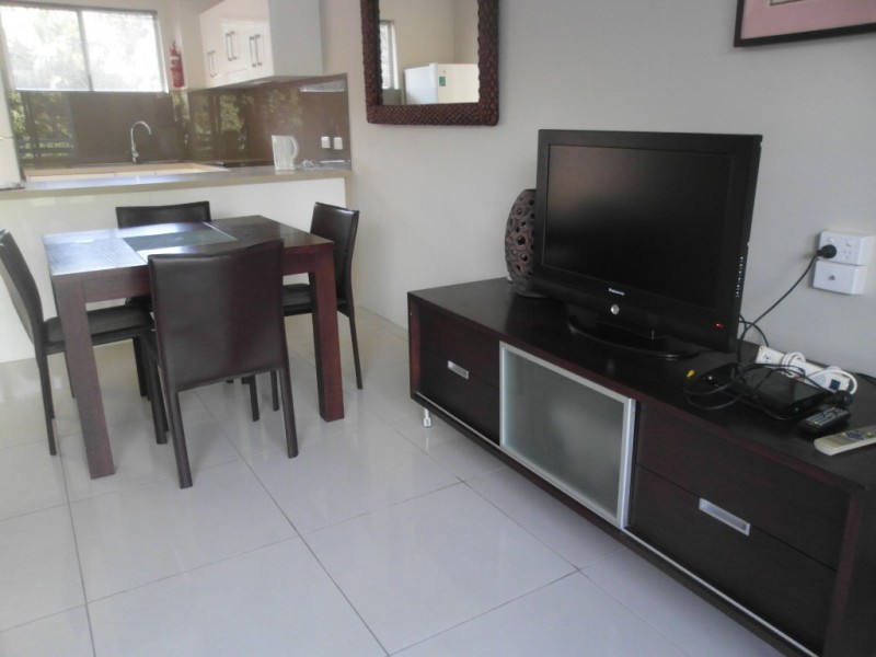 225 Coral Coast Drive, Palm Cove QLD 4879