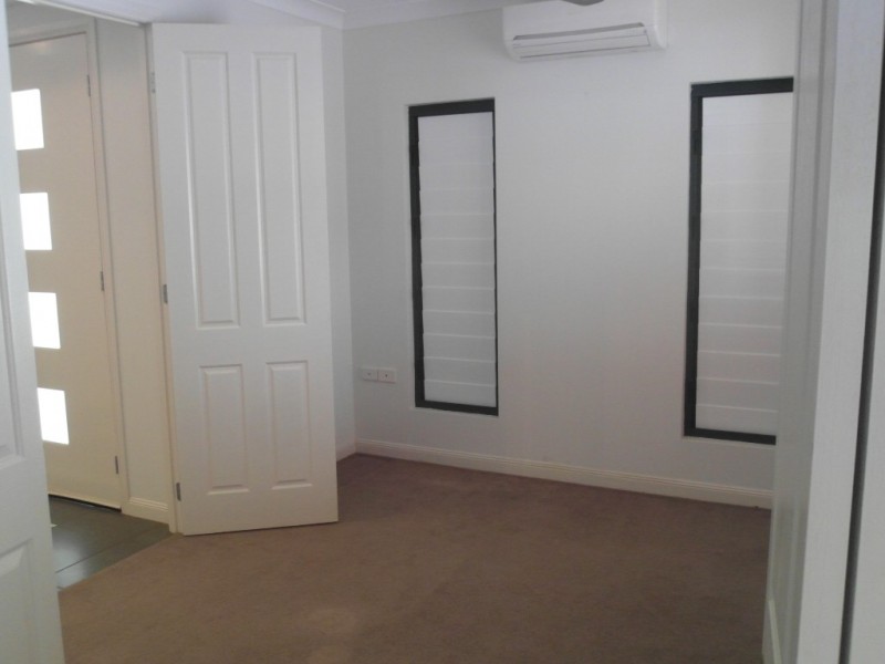 33 Parkinson Ave, Kewarra Beach QLD 4879