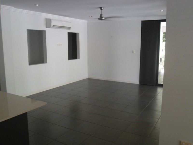 33 Parkinson Ave, Kewarra Beach QLD 4879