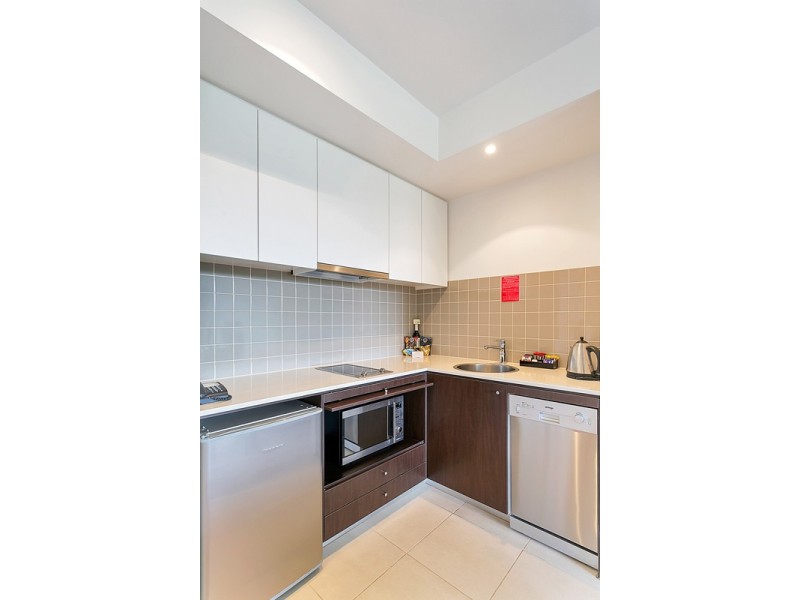 323/1 Marlin Parade., Cairns City QLD 4870