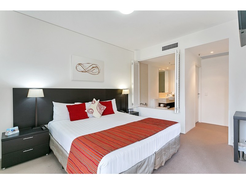 323/1 Marlin Parade., Cairns City QLD 4870