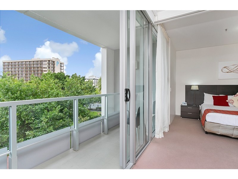 323/1 Marlin Parade., Cairns City QLD 4870
