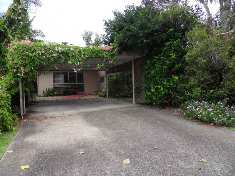 5 Wabag Close, Trinity Beach QLD 4879