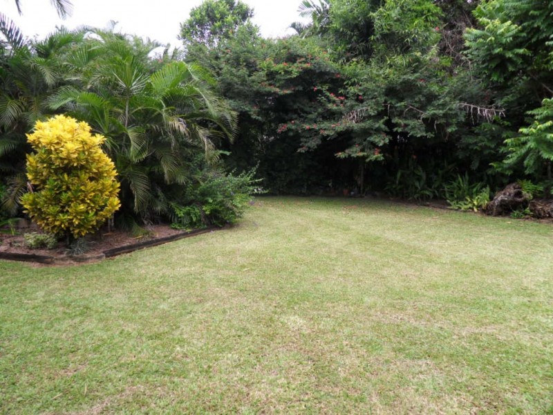5 Wabag Close, Trinity Beach QLD 4879